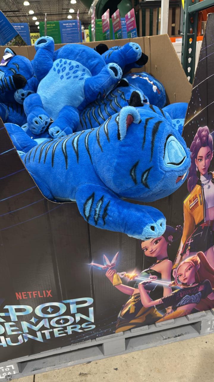 Peluche tigre azul K-Pop Demon Hunters (exhibidor)